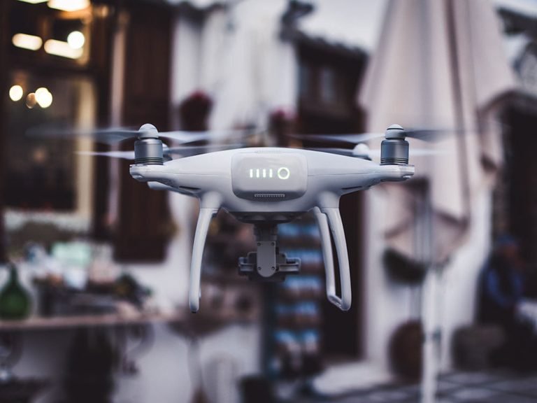 jason blackeye 2SPPbNbVQ3Y unsplash IndoorGuru